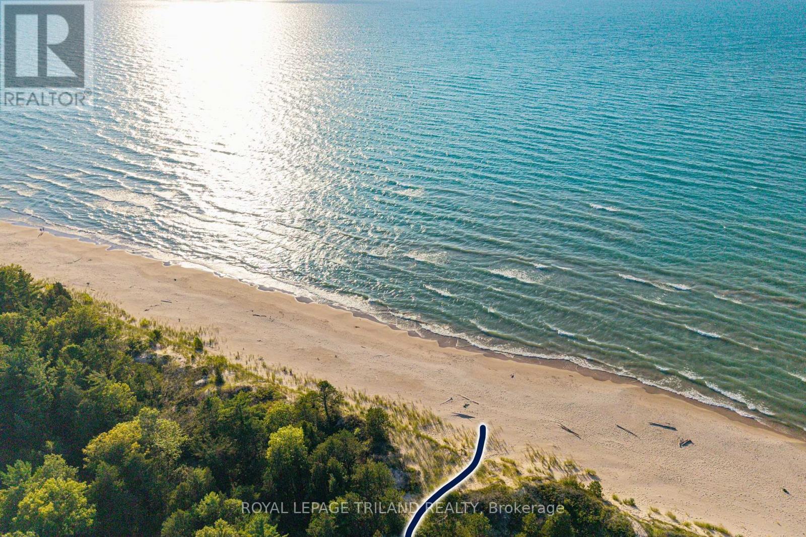10395 Pinetree Drive, Lambton Shores (Grand Bend), Ontario  N0M 1T0 - Photo 48 - X12444608