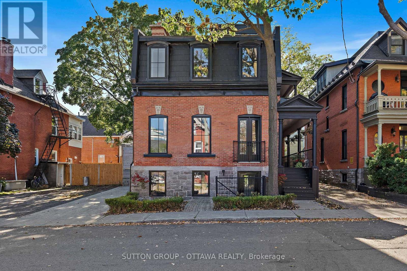 512 COOPER STREET, Ottawa, Ontario