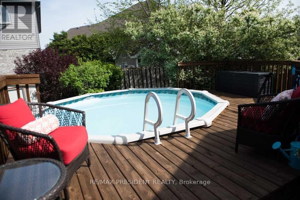1657 Bayswater Crescent, London North (North E), Ontario  N6G 5N7 - Photo 20 - X12444588