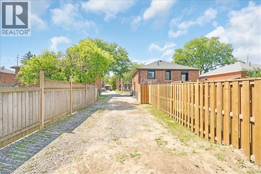 449 Upper Wellington Street Unit# 1, Hamilton, Ontario  L9A 3P3 - Photo 22 - 40776065