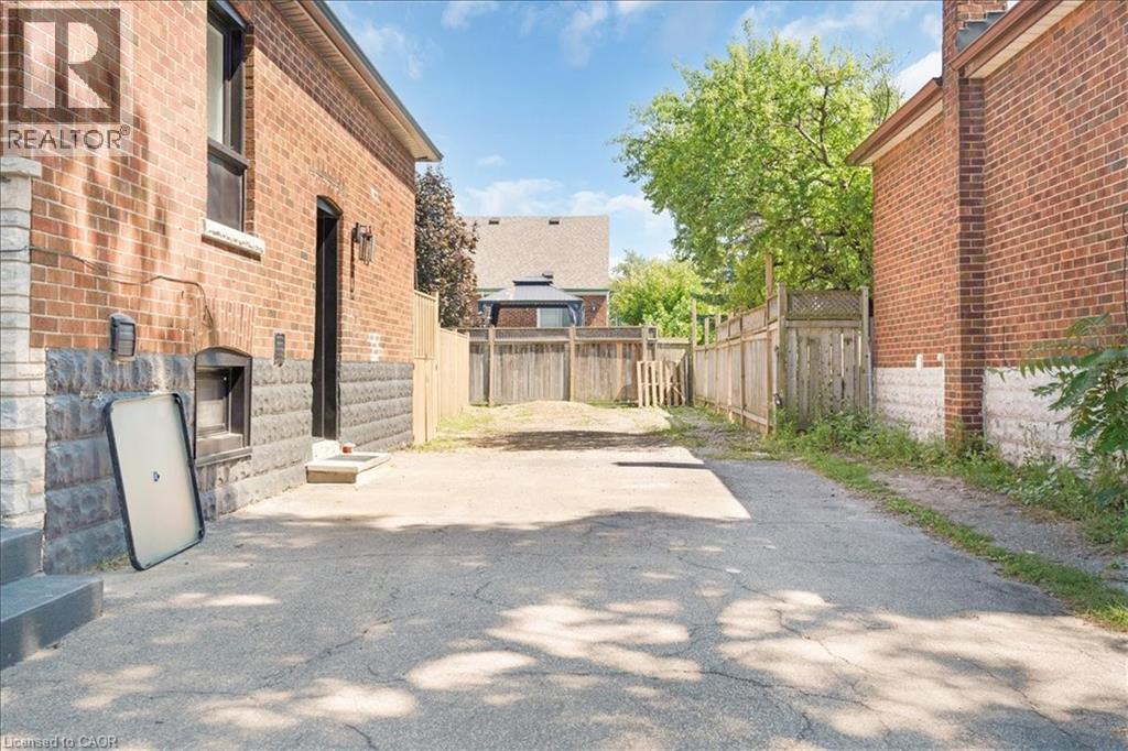 449 Upper Wellington Street Unit# 1, Hamilton, Ontario  L9A 3P3 - Photo 23 - 40776065