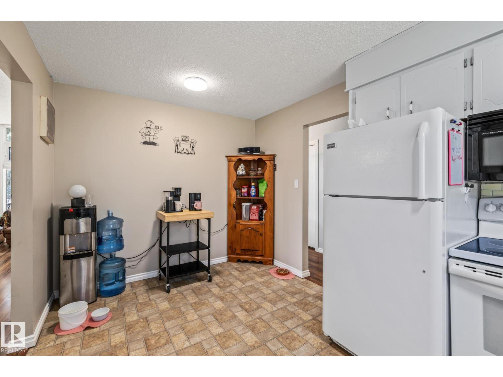 12250 143 Av Nw, Edmonton, Alberta  T5X 3R7 - Photo 16 - E4460798