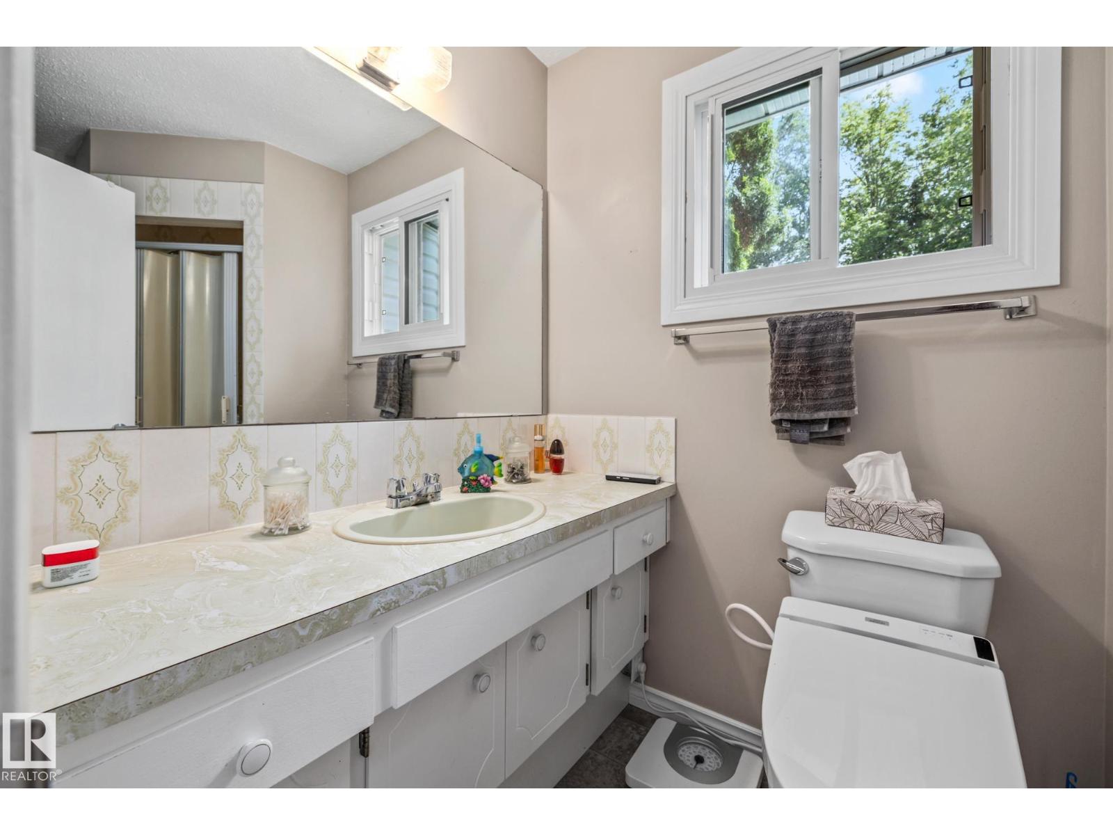 12250 143 Av Nw, Edmonton, Alberta  T5X 3R7 - Photo 21 - E4460798