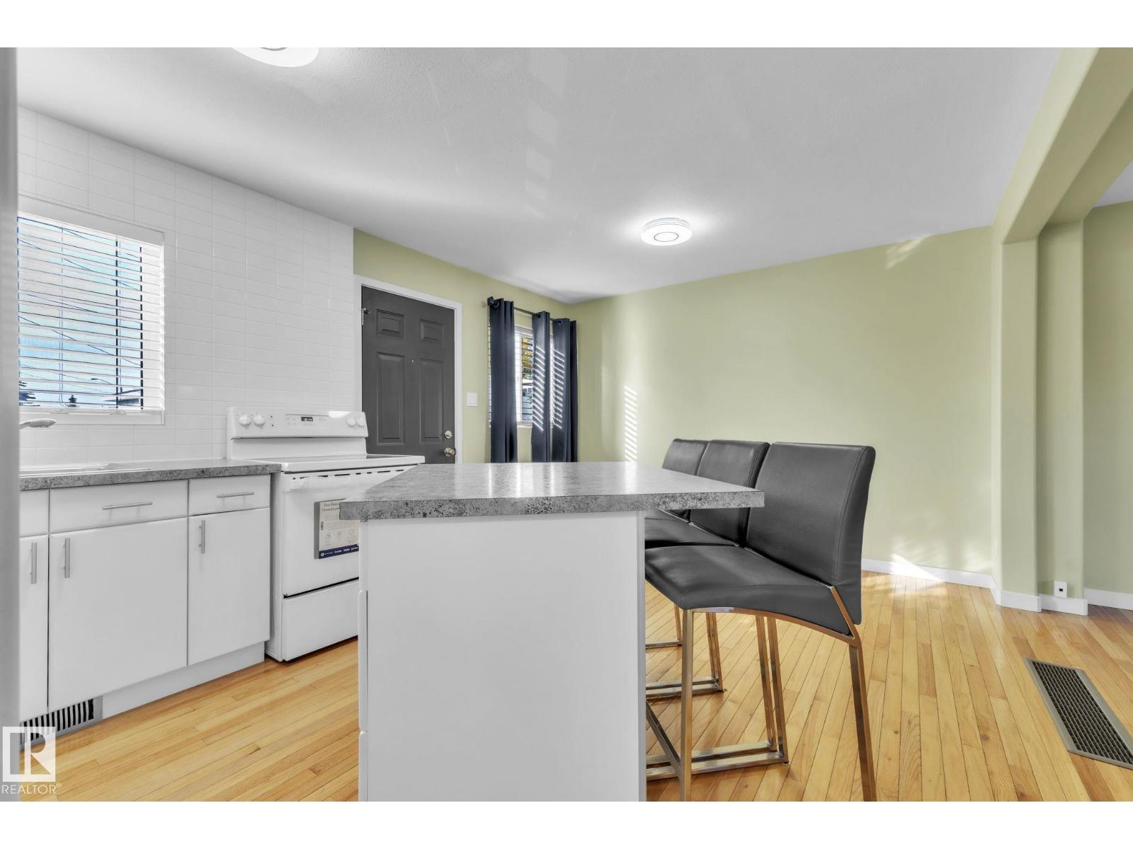 8917 134 Av Nw, Edmonton, Alberta  T5E 1H3 - Photo 16 - E4460799