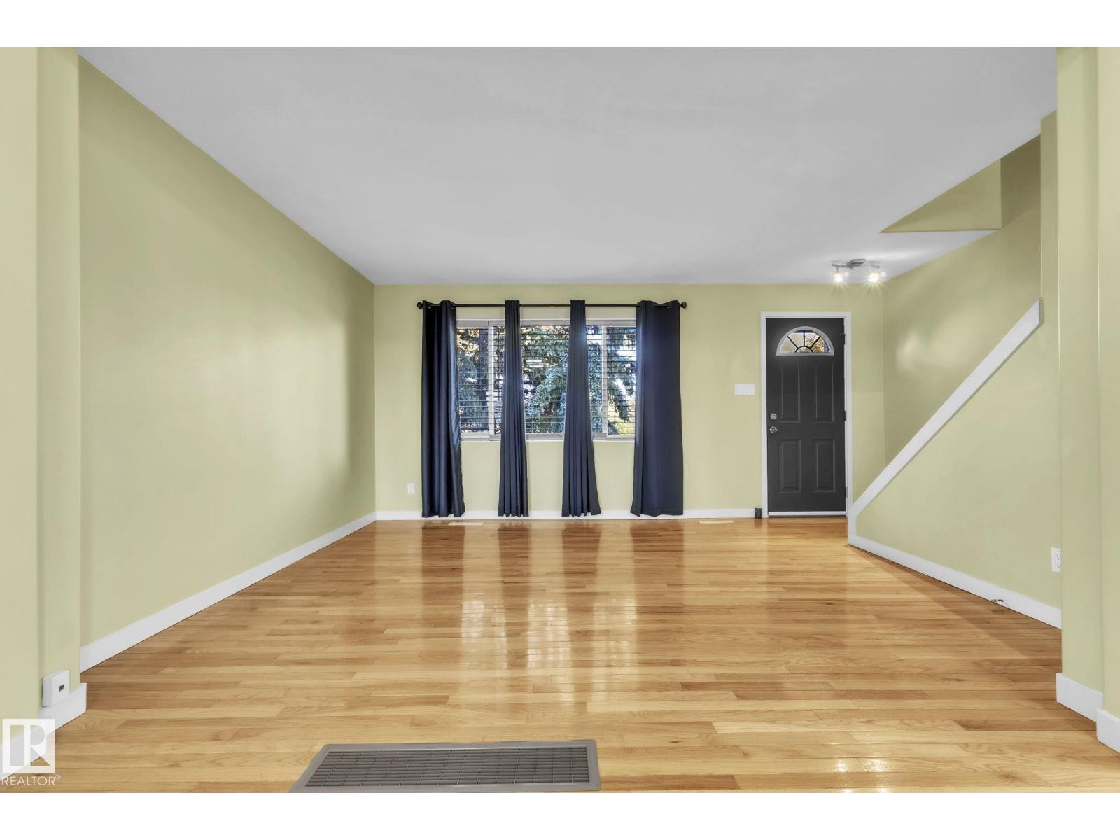 8917 134 Av Nw, Edmonton, Alberta  T5E 1H3 - Photo 8 - E4460799