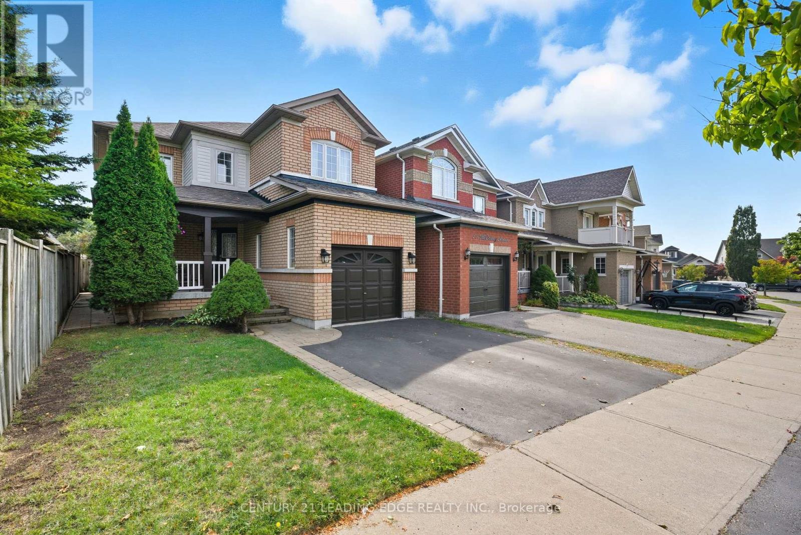 9 MCCARTNEY AVENUE, Whitby, Ontario
