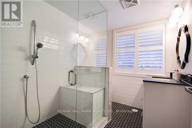 24 Glendora Avenue, Toronto, Ontario  M2N 2V7 - Photo 14 - C12444600