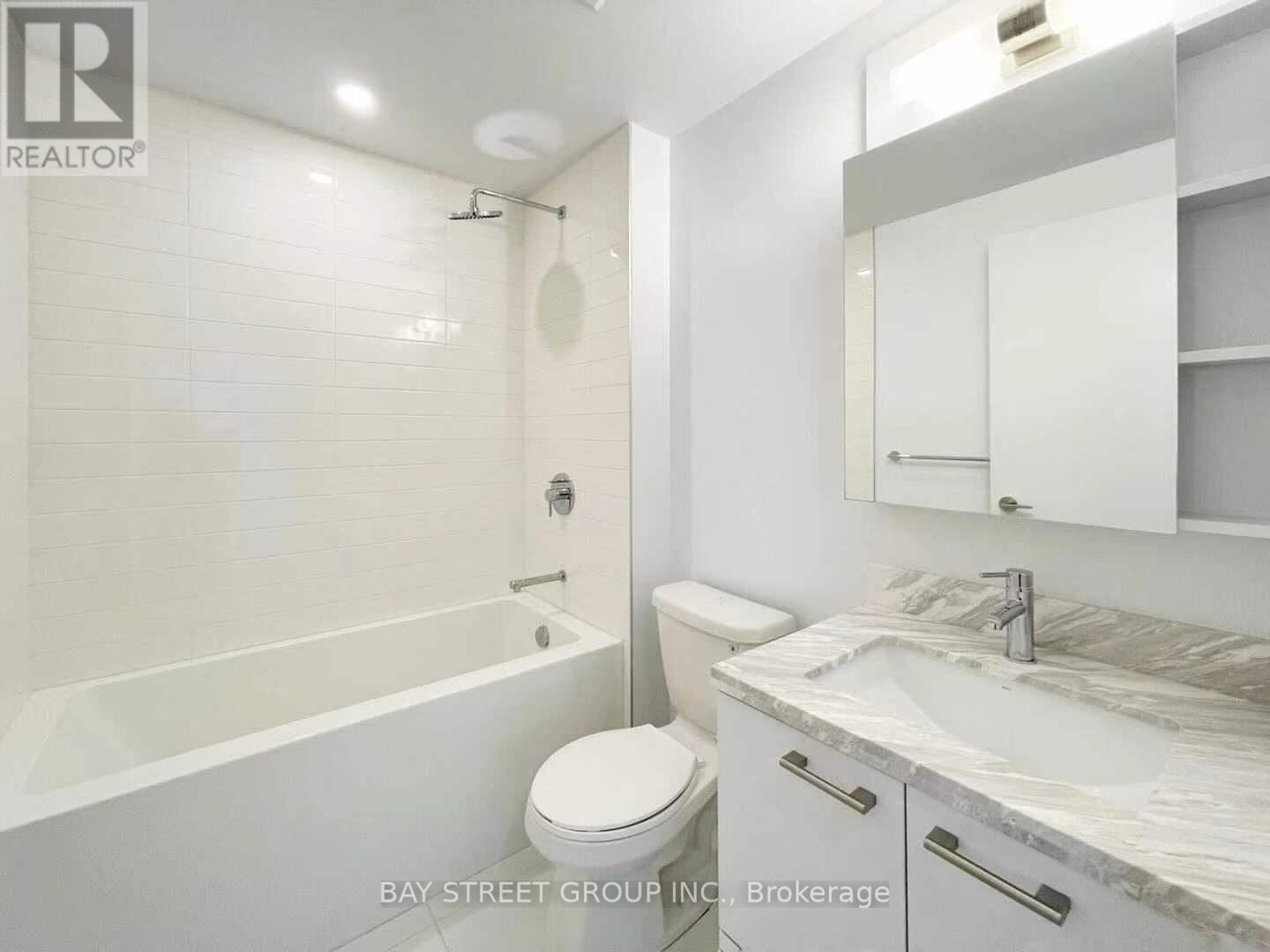 808 - 2221 Yonge Street, Toronto, Ontario  M4S 2B4 - Photo 11 - C12444638