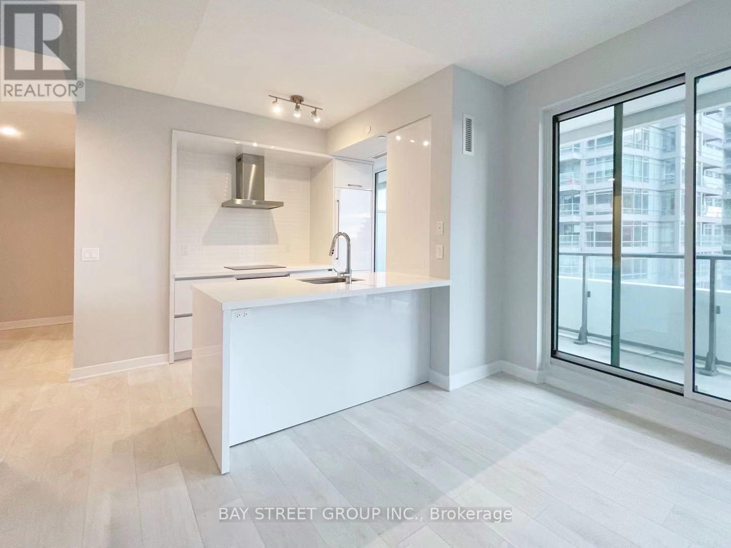 808 - 2221 Yonge Street, Toronto, Ontario  M4S 2B4 - Photo 3 - C12444638