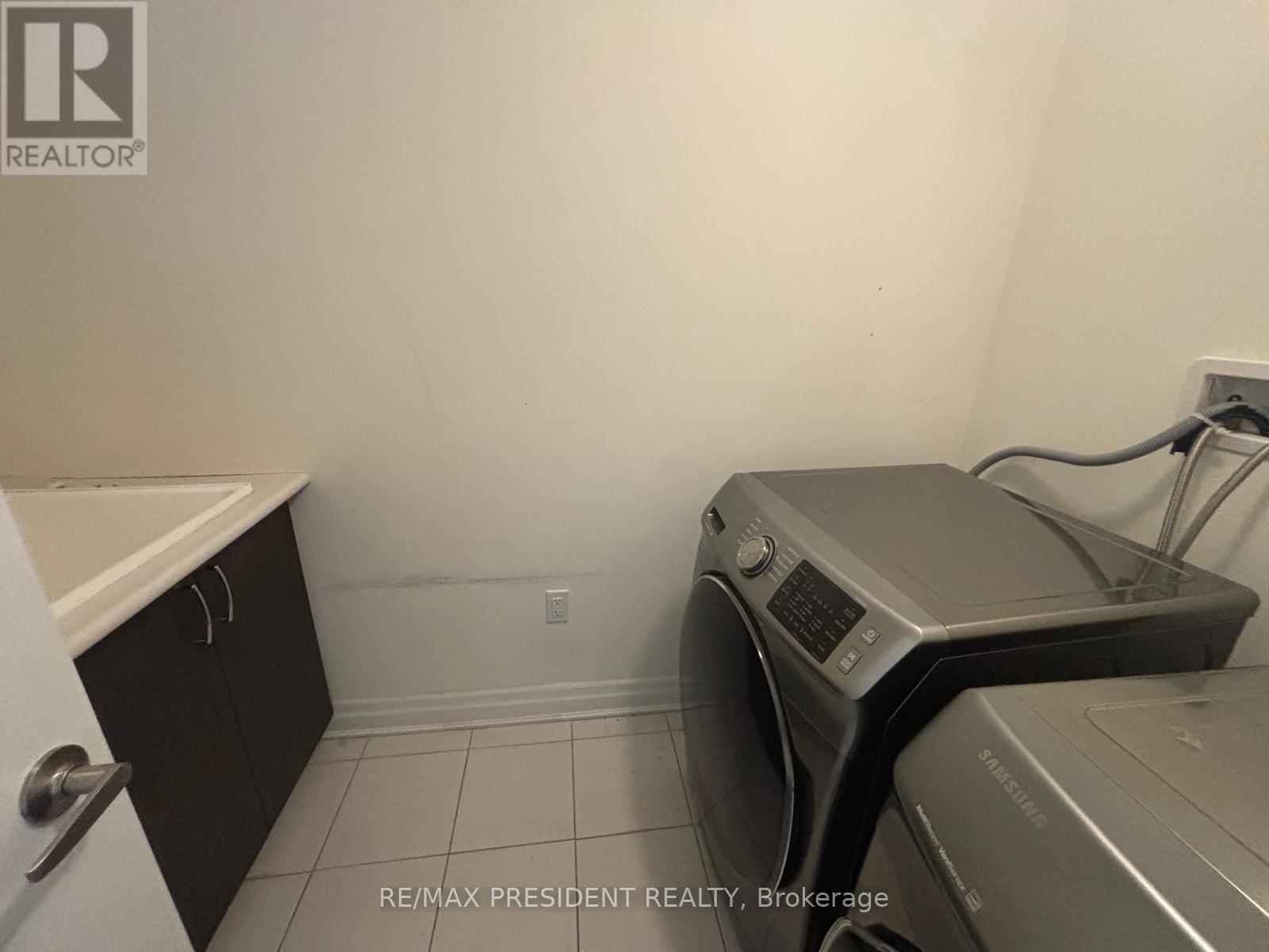 450 Blair Creek Drive, Kitchener, Ontario  N2P 2N7 - Photo 34 - X12435550