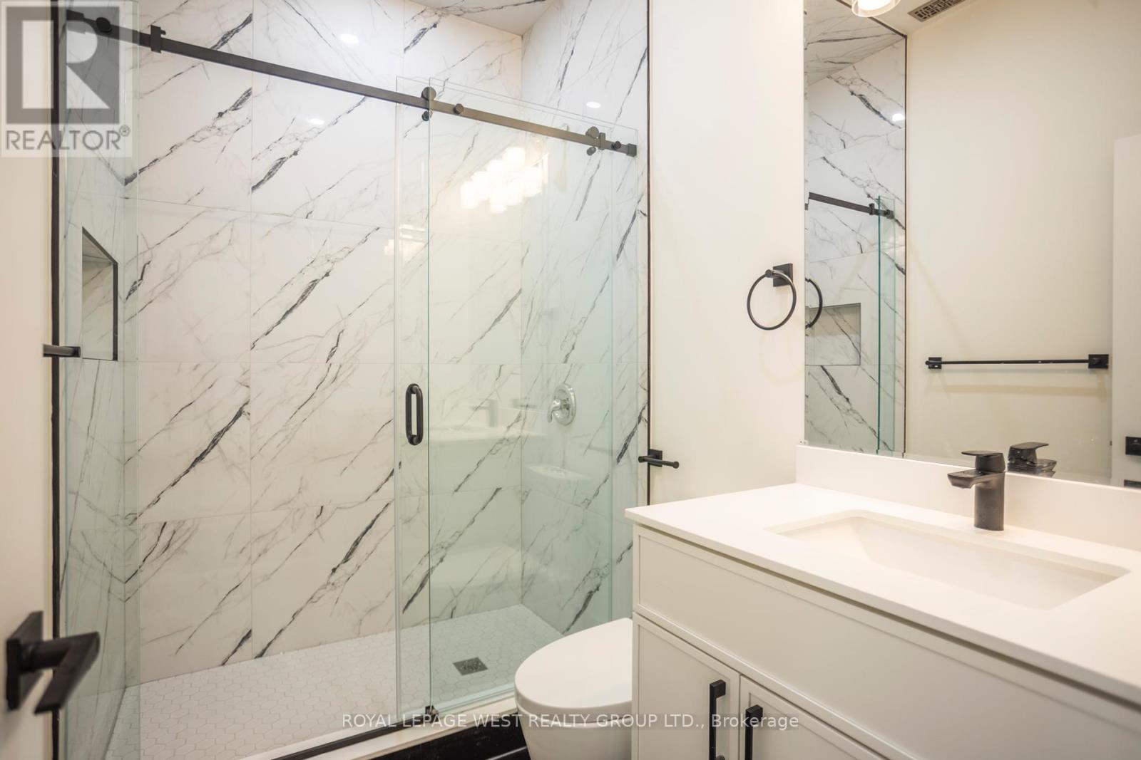 Bsmt - 266a Kennedy Road, Toronto, Ontario  M1N 3P5 - Photo 3 - E12444609