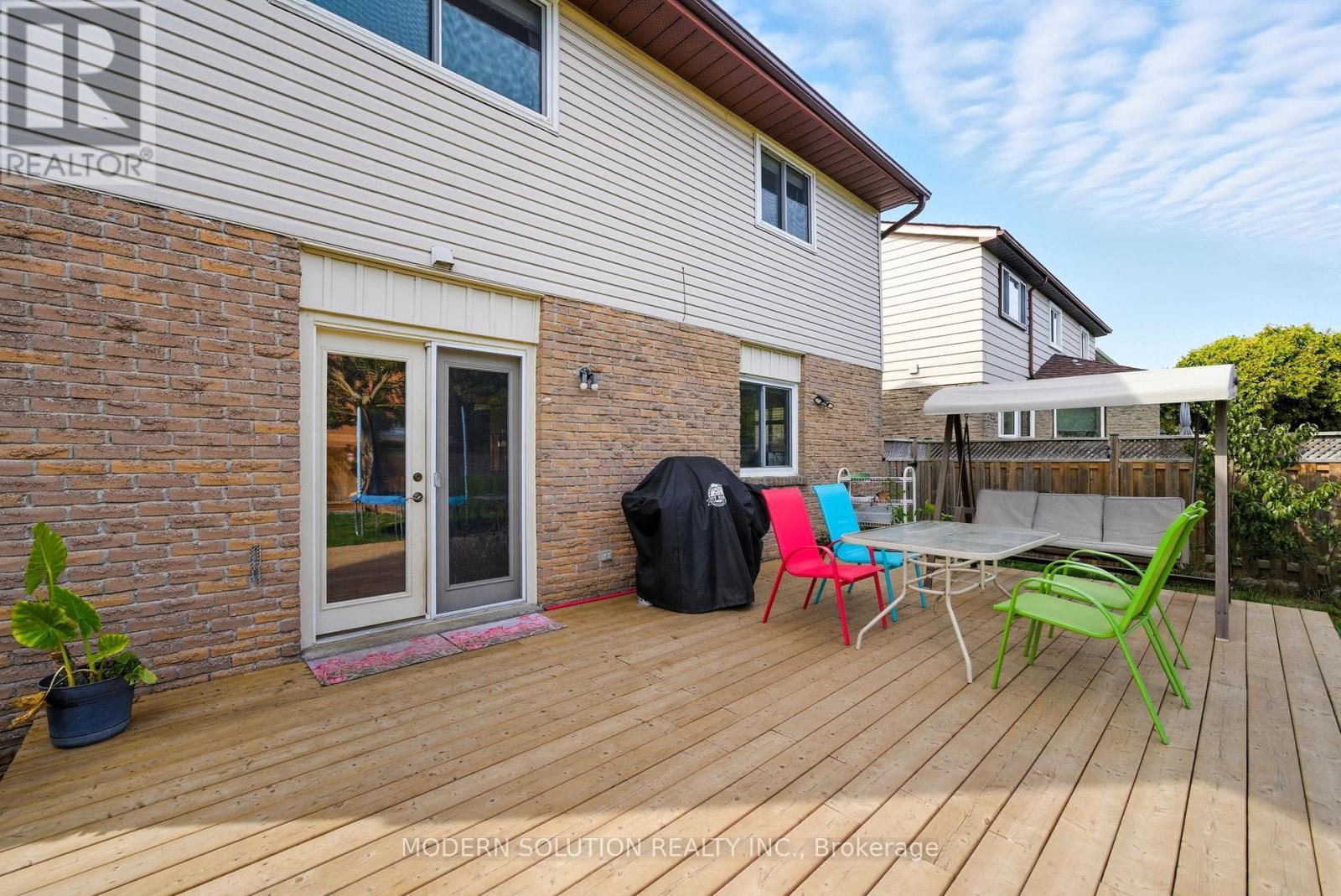 5 Woodlawn Court, Whitby (Blue Grass Meadows), Ontario  L1N 6R4 - Photo 31 - E12444616