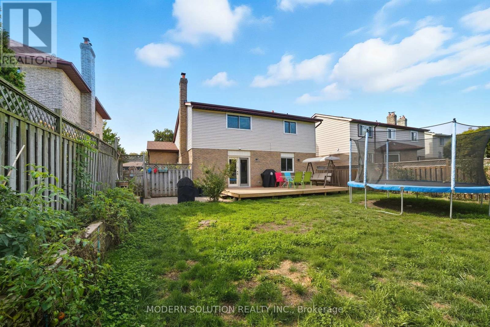 5 Woodlawn Court, Whitby (Blue Grass Meadows), Ontario  L1N 6R4 - Photo 35 - E12444616