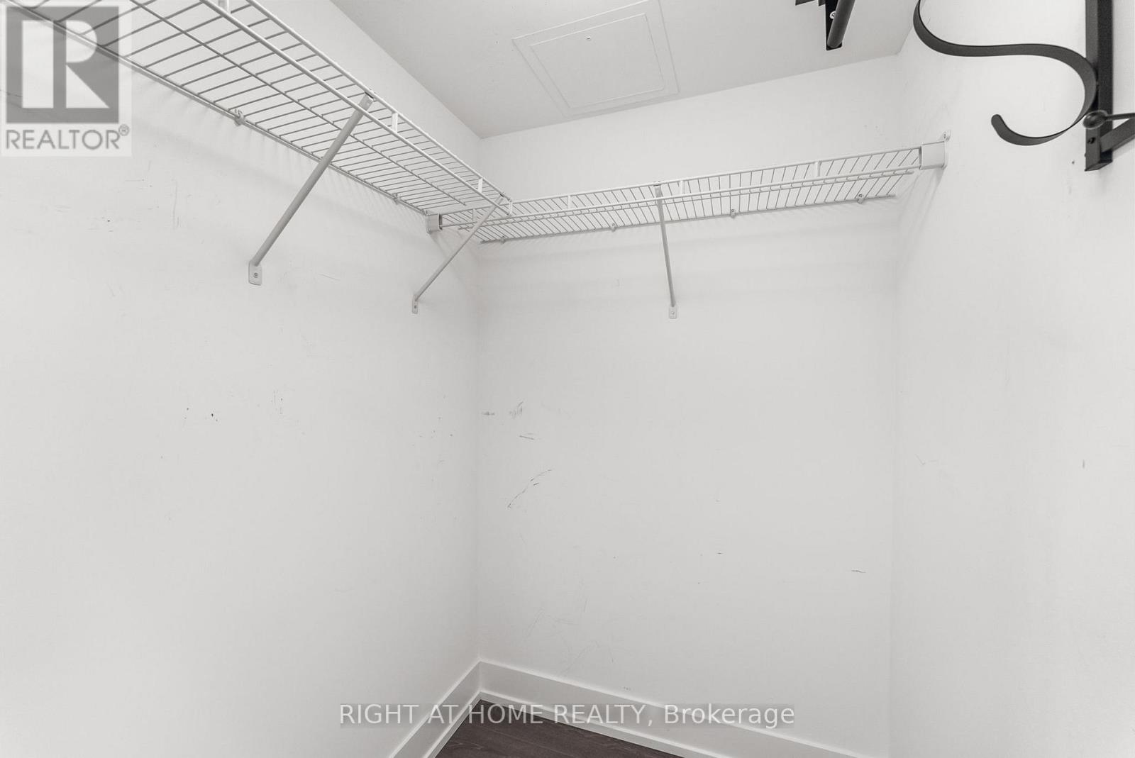 1504 - 1255 Bayly Street, Pickering, Ontario  L1W 0B5 - Photo 13 - E12444624