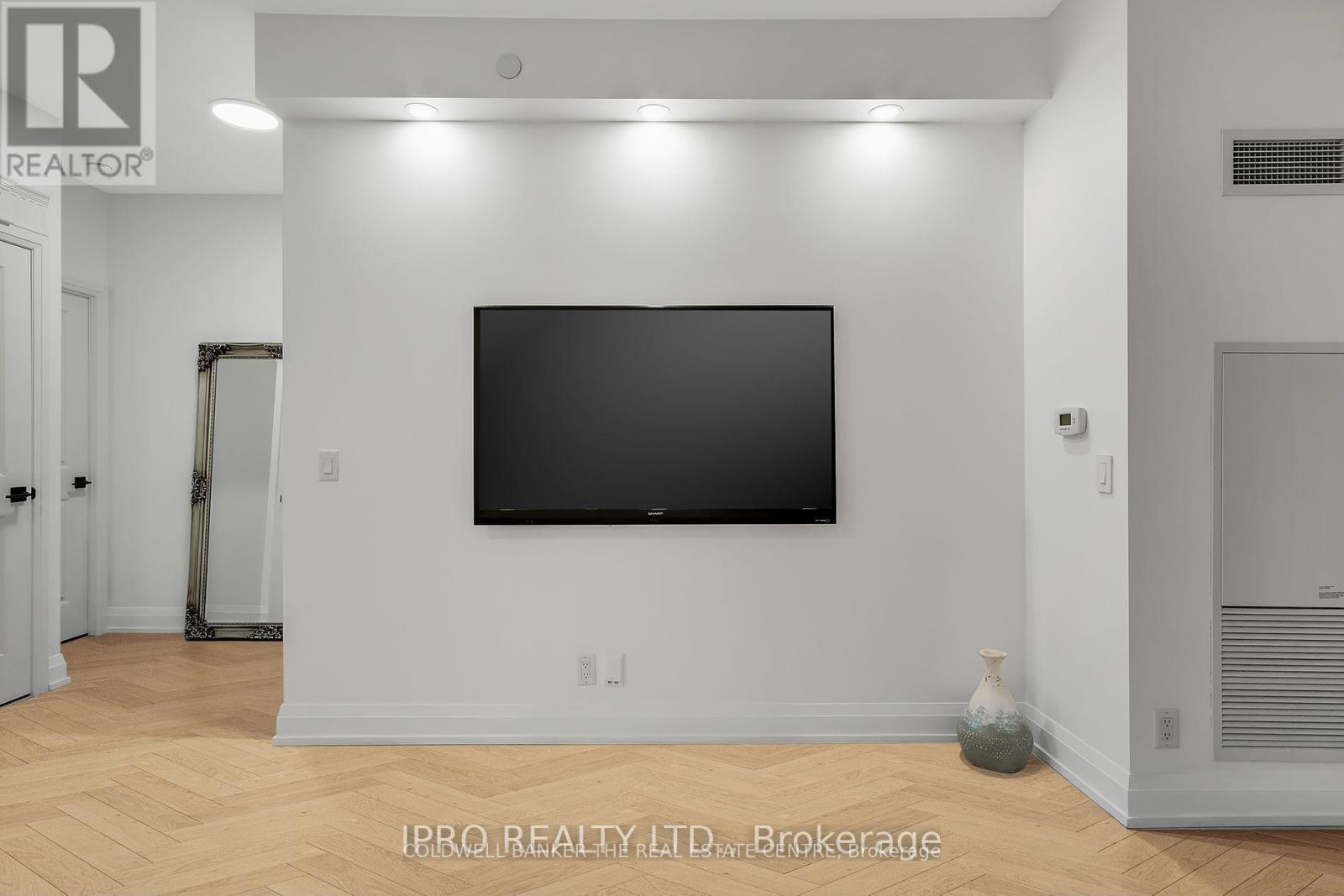 204 - 7890 Bathurst Street, Vaughan (Beverley Glen), Ontario  L4J 0J8 - Photo 16 - N12444622