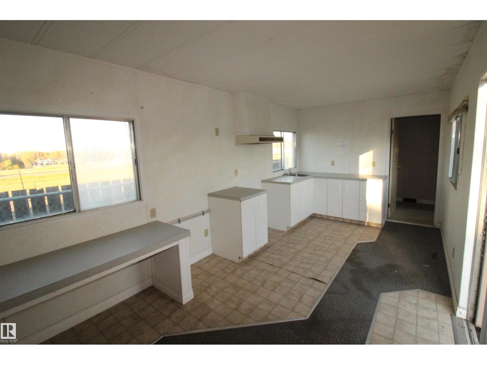 5105 51 Av, Mayerthorpe, Alberta  T0E 1N0 - Photo 12 - E4460800