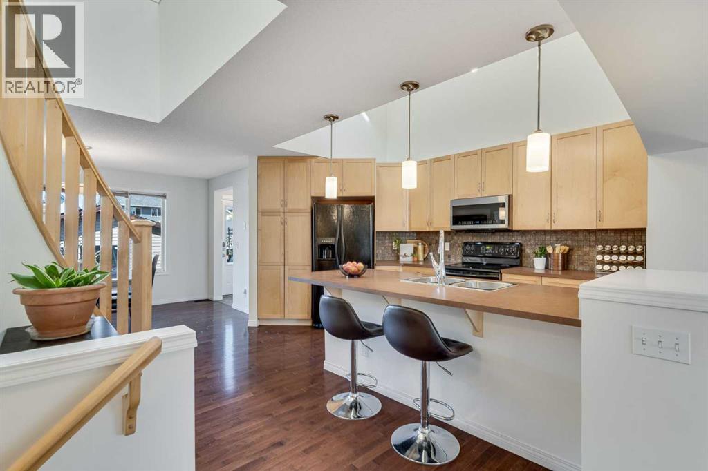 2066 New Brighton Gardens Se, Calgary, Alberta  T2Z 0B6 - Photo 6 - A2257363