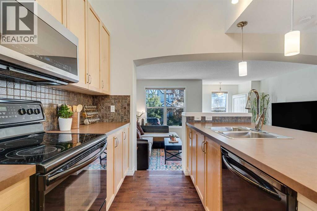 2066 New Brighton Gardens Se, Calgary, Alberta  T2Z 0B6 - Photo 10 - A2257363