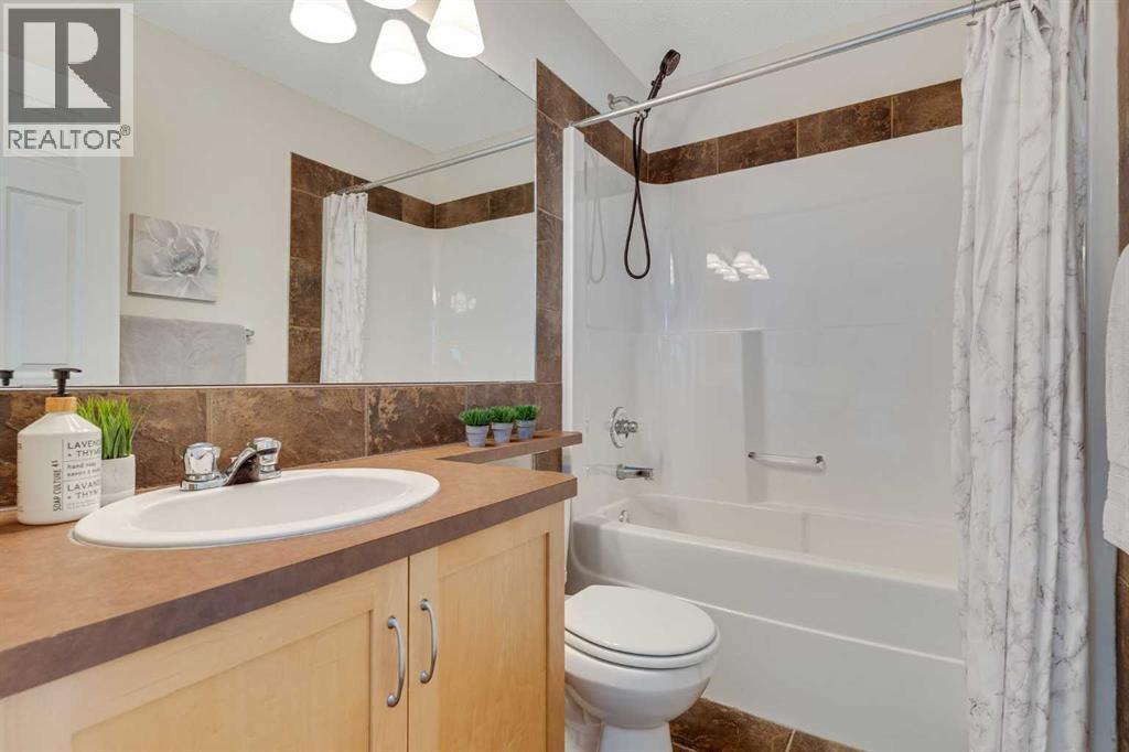 2066 New Brighton Gardens Se, Calgary, Alberta  T2Z 0B6 - Photo 23 - A2257363