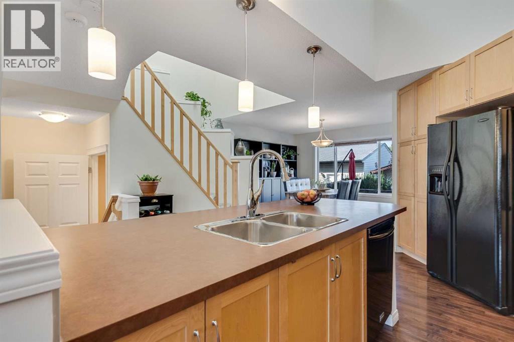 2066 New Brighton Gardens Se, Calgary, Alberta  T2Z 0B6 - Photo 8 - A2257363