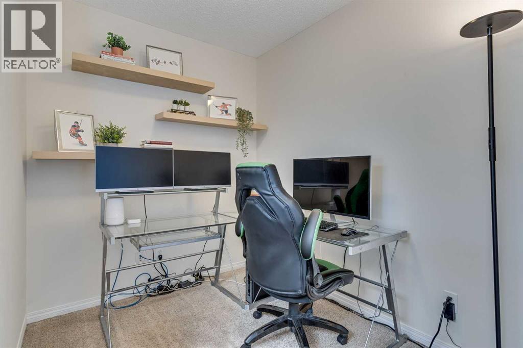 2066 New Brighton Gardens Se, Calgary, Alberta  T2Z 0B6 - Photo 24 - A2257363