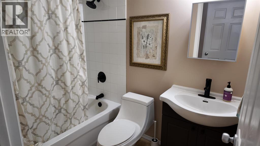 8432 Berkley Road Nw, Calgary, Alberta  T3K 1B4 - Photo 38 - A2260578