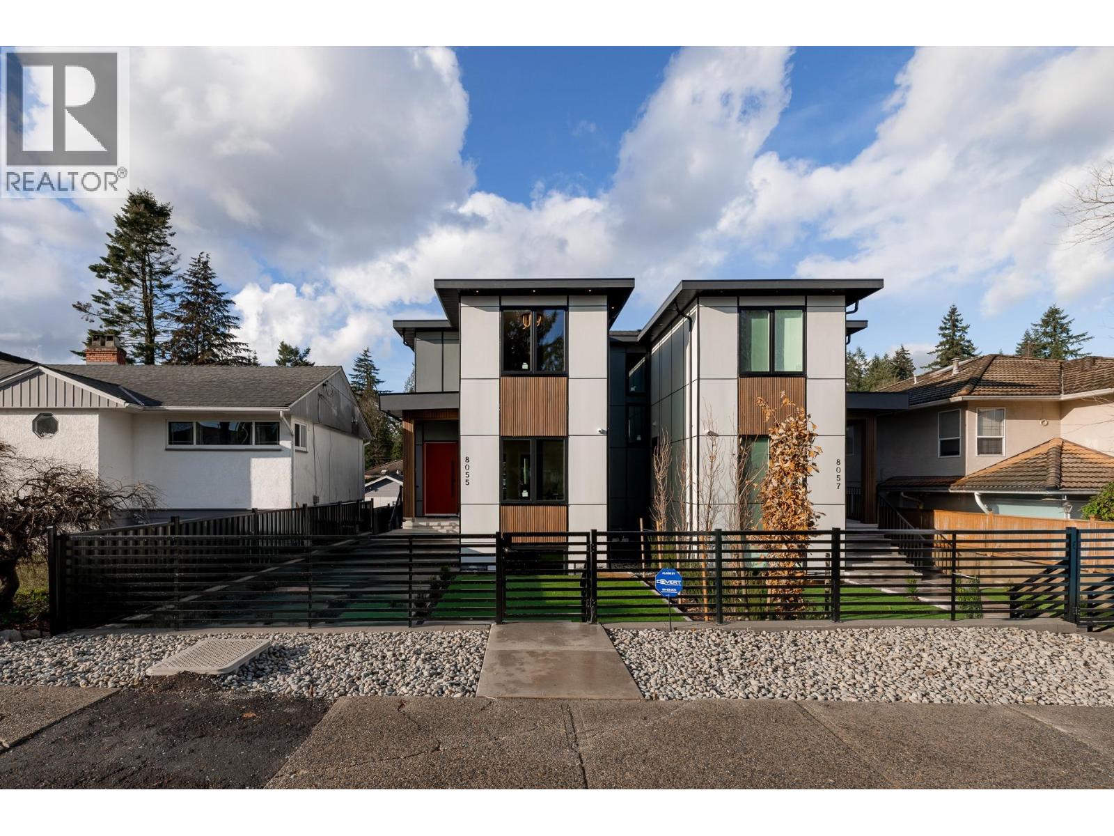 8055 18th Avenue, Burnaby, British Columbia  V3N 1J9 - Photo 3 - R3054204