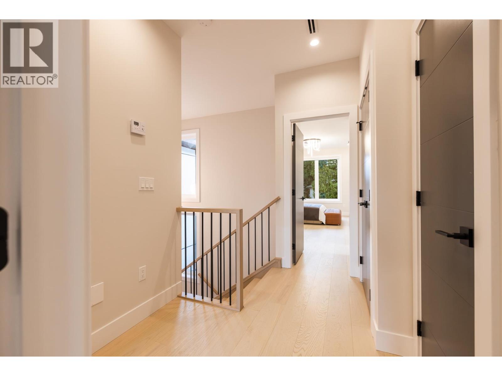 8055 18th Avenue, Burnaby, British Columbia  V3N 1J9 - Photo 22 - R3054204
