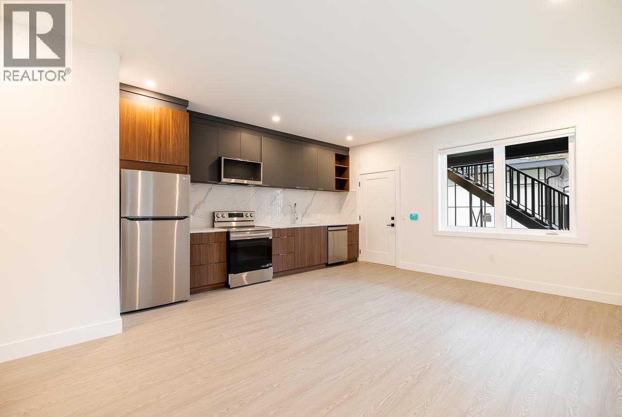 8057 18th Avenue, Burnaby, British Columbia  V3N 1J9 - Photo 27 - R3054224