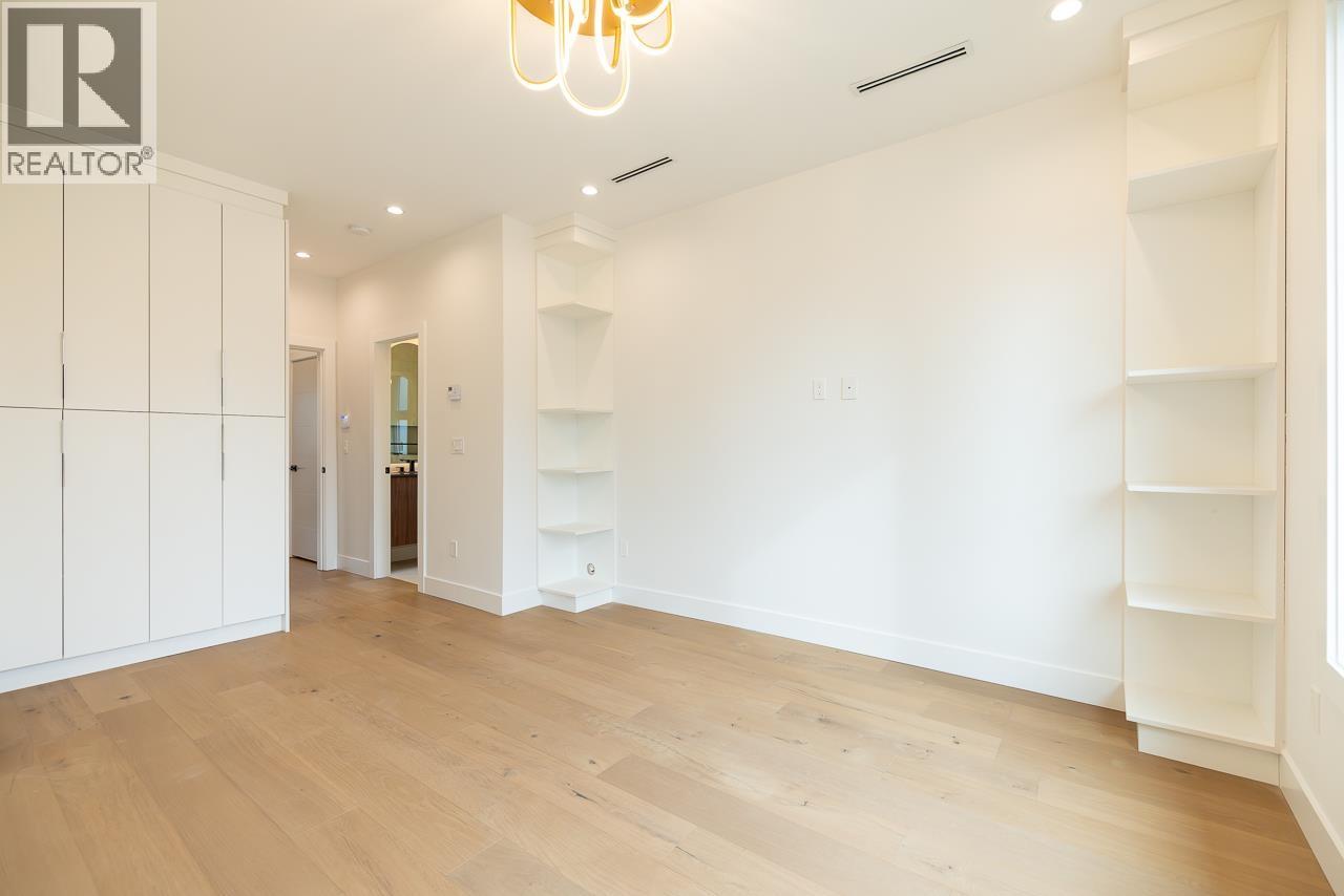 8057 18th Avenue, Burnaby, British Columbia  V3N 1J9 - Photo 22 - R3054224