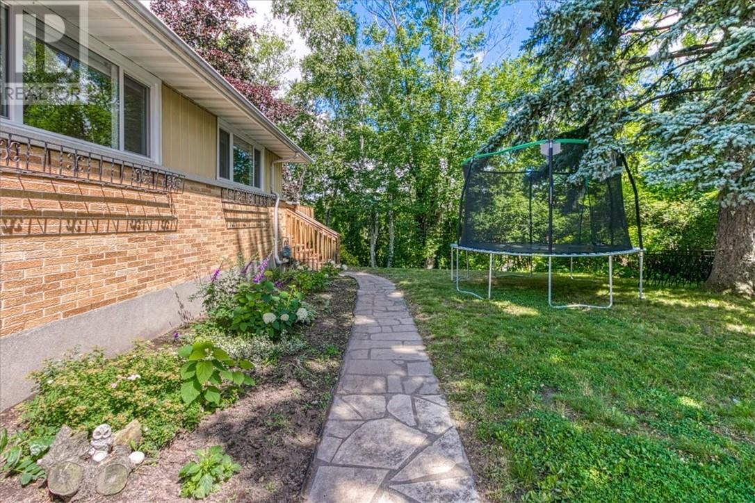 651 Shields Street, Sudbury, Ontario  P3E 3W3 - Photo 2 - 2125083