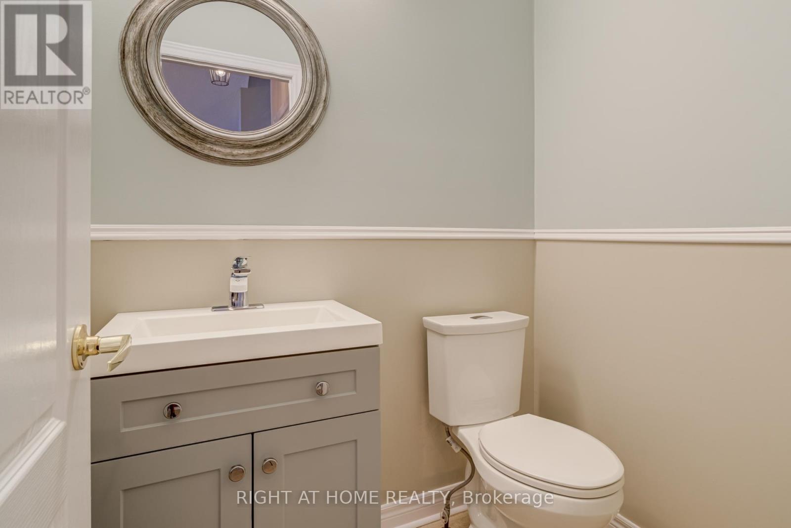 94 Limeridge Street, Aurora, Ontario  L4G 7S2 - Photo 18 - N12433205
