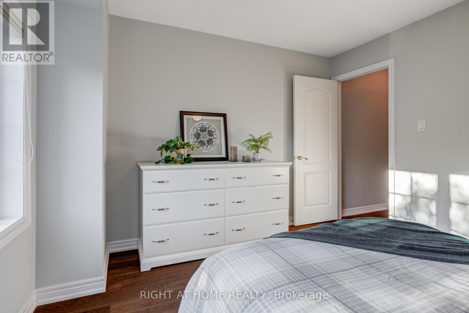 94 Limeridge Street, Aurora, Ontario  L4G 7S2 - Photo 27 - N12433205