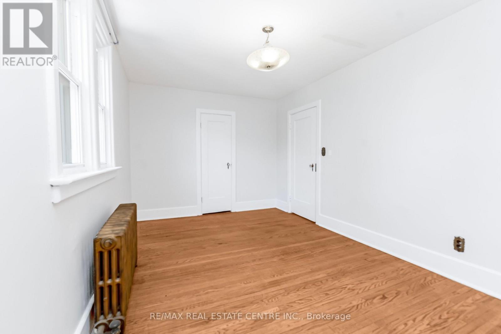 101 Ninth Street, Toronto (New Toronto), Ontario  M8V 3E5 - Photo 18 - W12444611
