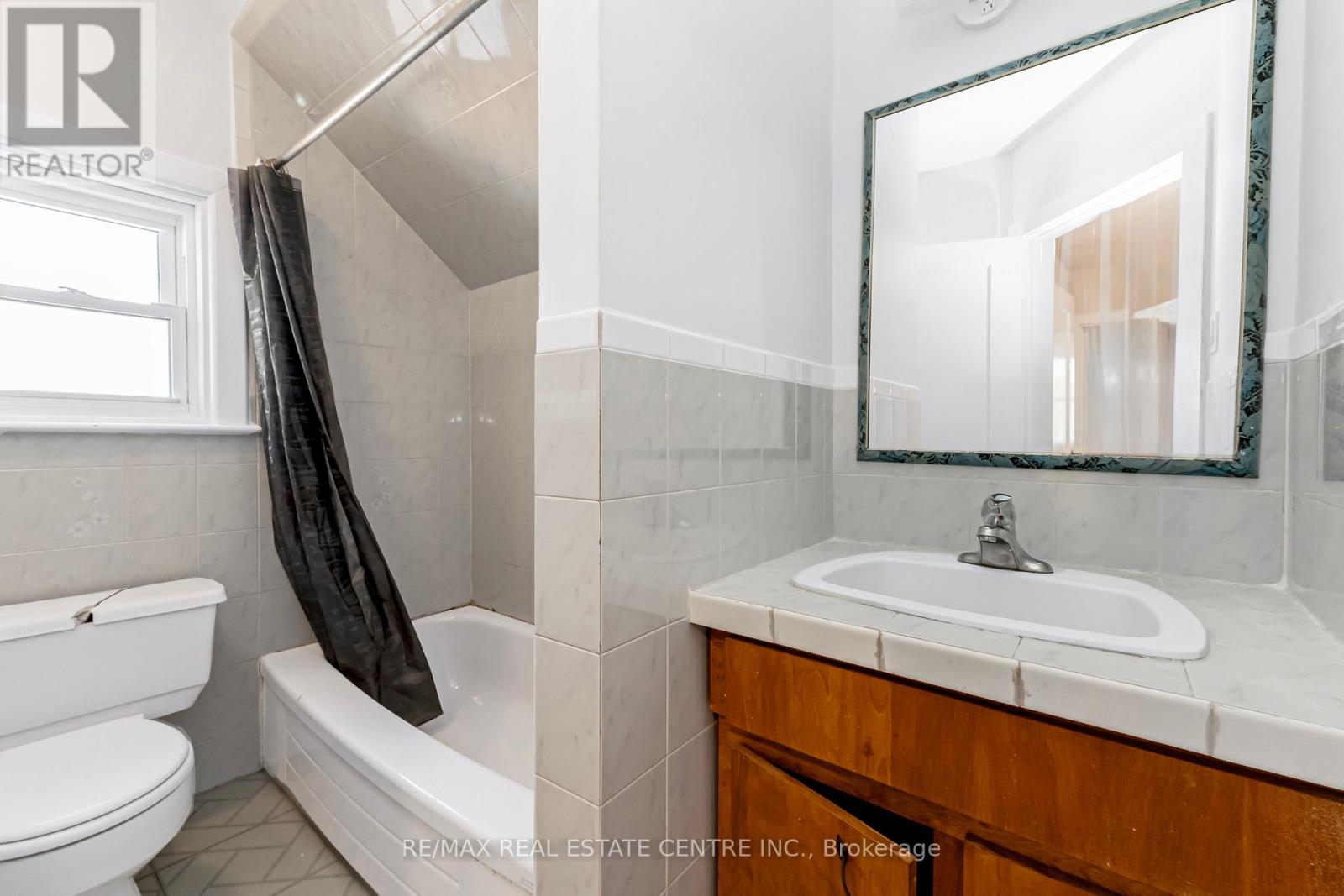 101 Ninth Street, Toronto (New Toronto), Ontario  M8V 3E5 - Photo 19 - W12444611