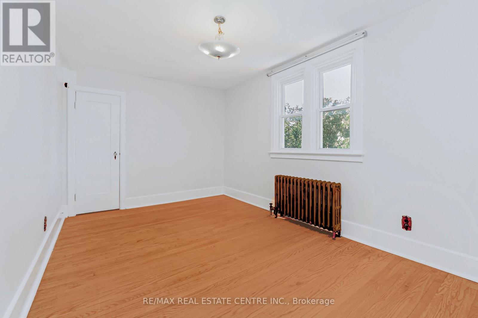 101 Ninth Street, Toronto (New Toronto), Ontario  M8V 3E5 - Photo 21 - W12444611