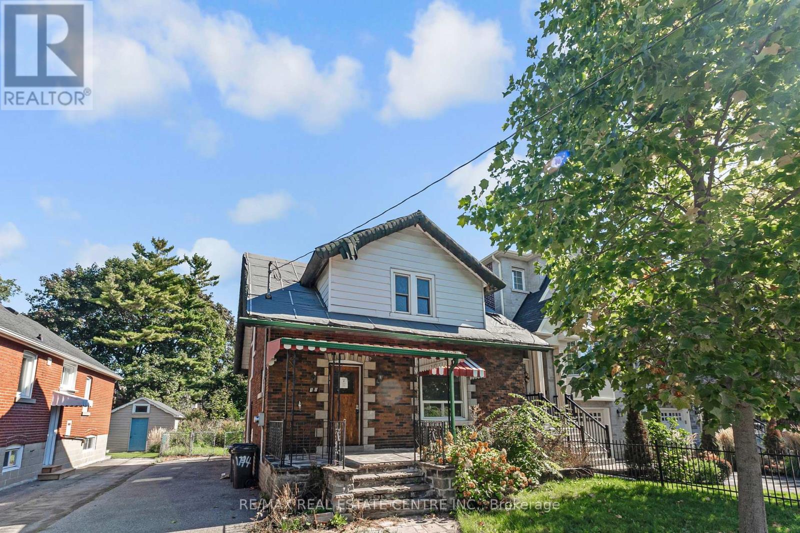 101 Ninth Street, Toronto (New Toronto), Ontario  M8V 3E5 - Photo 3 - W12444611