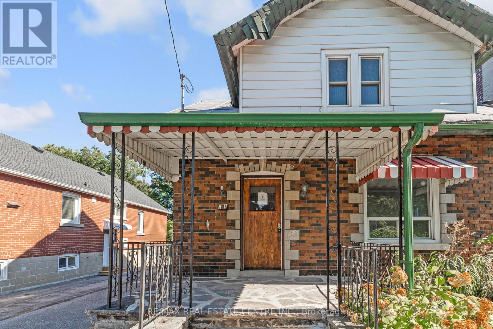 101 Ninth Street, Toronto (New Toronto), Ontario  M8V 3E5 - Photo 5 - W12444611