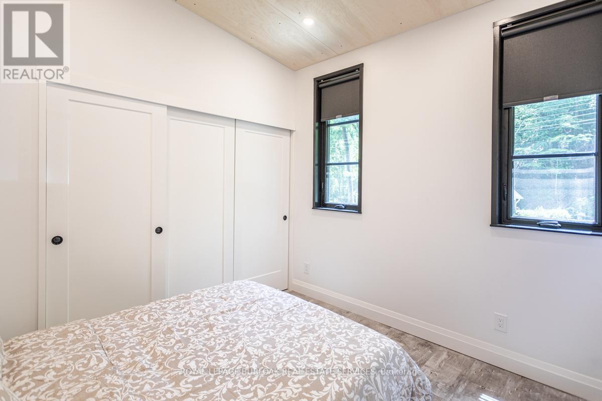 1323 Hidden Valley Road, Burlington, Ontario  L7R 3X5 - Photo 15 - W12444626