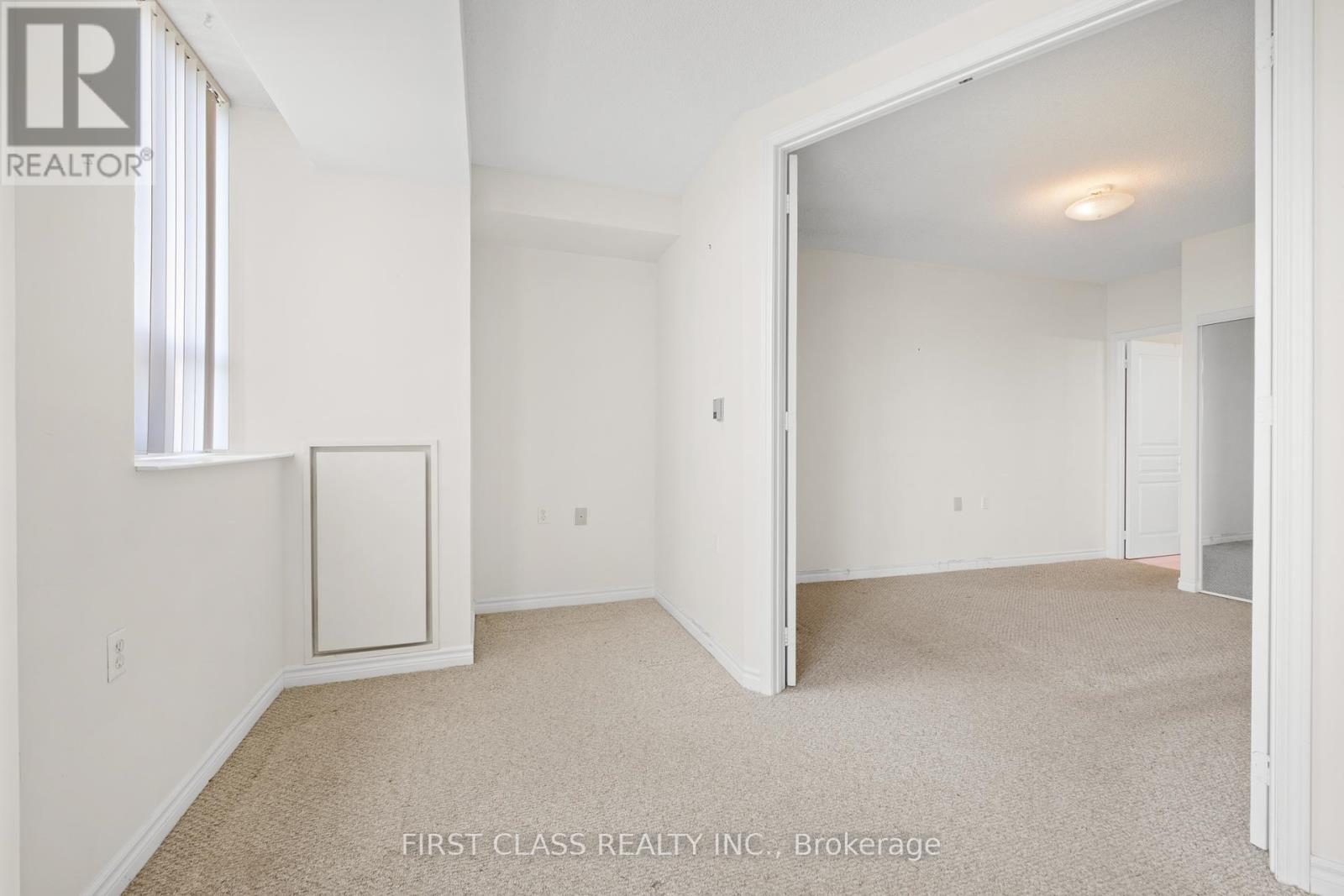 905 - 200 Burnhamthorpe Road E, Mississauga (Mississauga Valleys), Ontario  L5A 4E8 - Photo 14 - W12444634