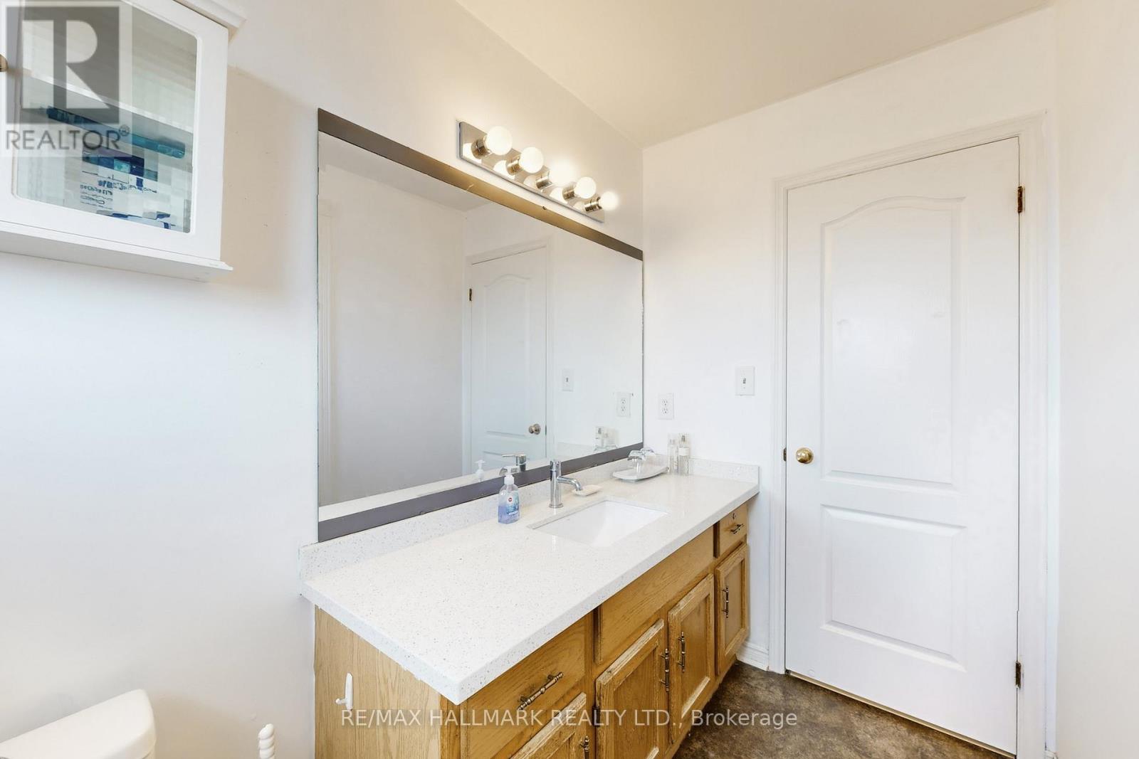 7863 Alfred Street, Niagara Falls, Ontario  L2H 2W8 - Photo 22 - X12444610