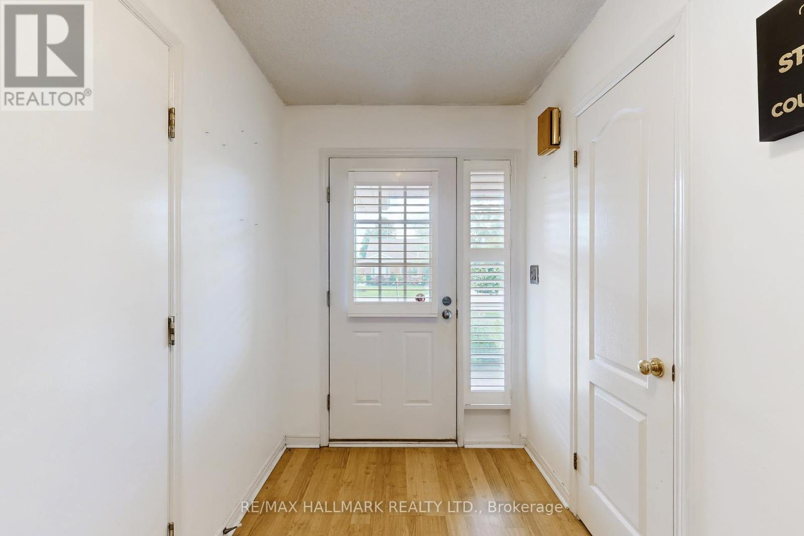 7863 Alfred Street, Niagara Falls, Ontario  L2H 2W8 - Photo 3 - X12444610
