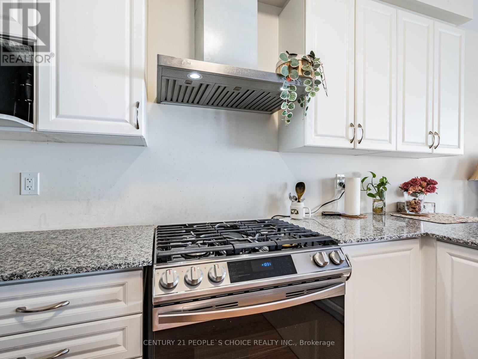 25 Conboy Drive, Erin, Ontario  N0B 1T0 - Photo 11 - X12444613