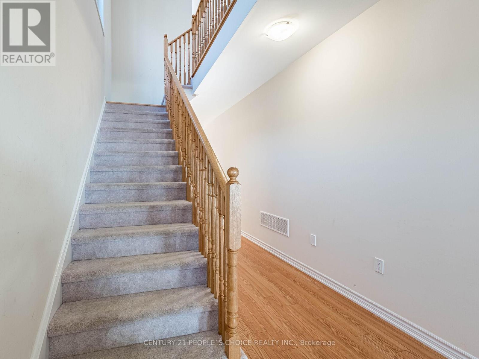 25 Conboy Drive, Erin, Ontario  N0B 1T0 - Photo 7 - X12444613