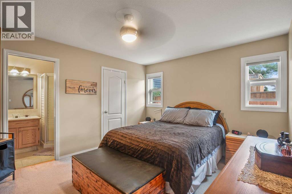 3912 54th Avenue, Innisfail, Alberta  T4G 1E9 - Photo 12 - A2257927