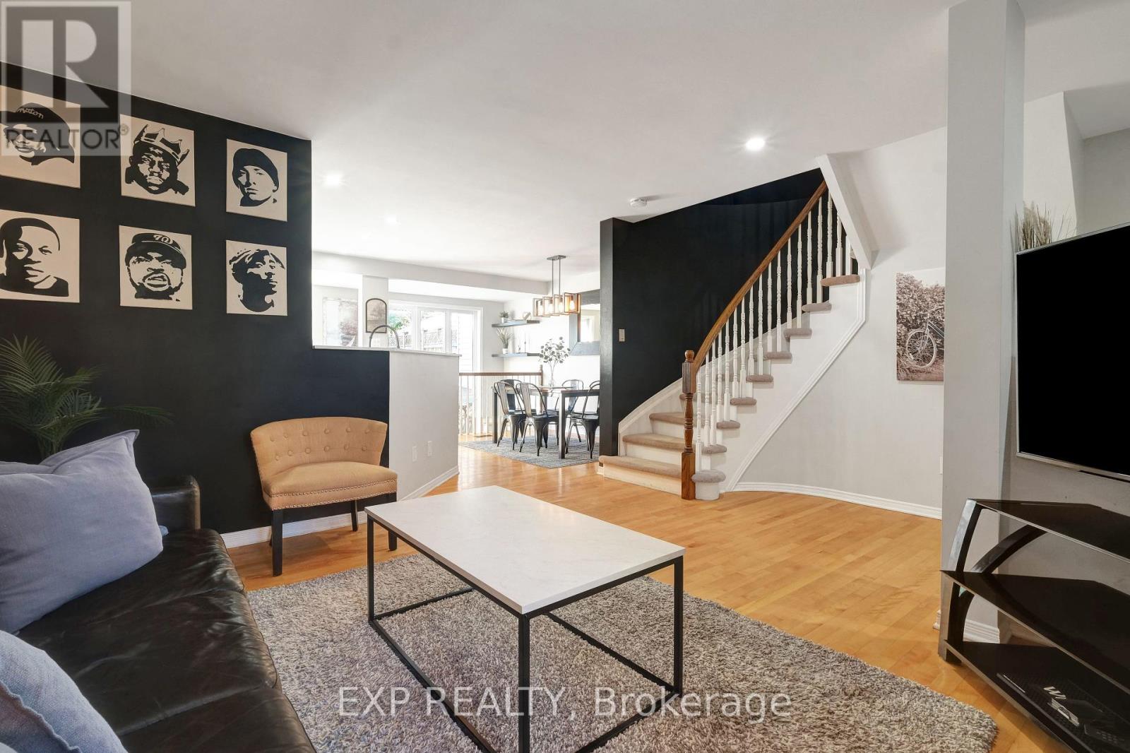 104 Carwood Circle, Ottawa, Ontario  K1K 4V5 - Photo 10 - X12444640