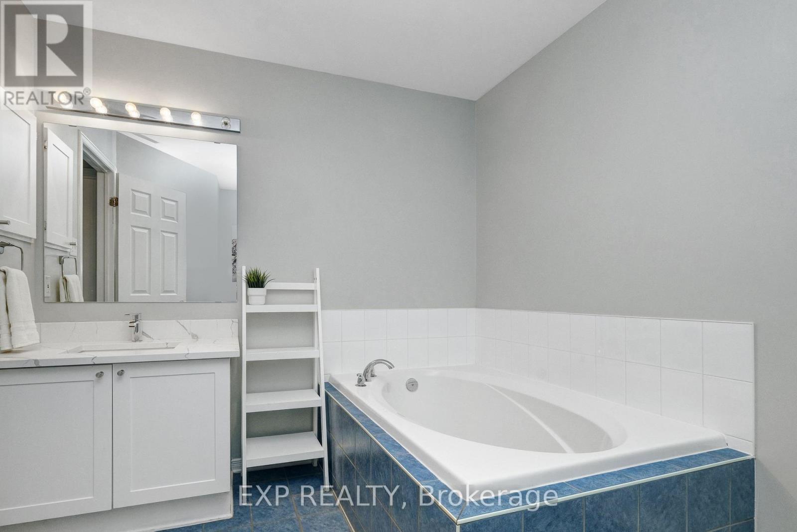 104 Carwood Circle, Ottawa, Ontario  K1K 4V5 - Photo 33 - X12444640