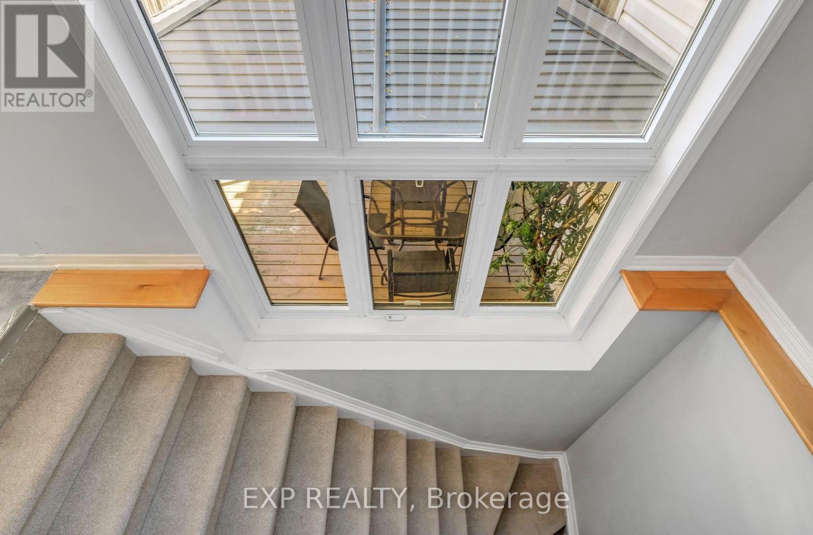 104 Carwood Circle, Ottawa, Ontario  K1K 4V5 - Photo 38 - X12444640