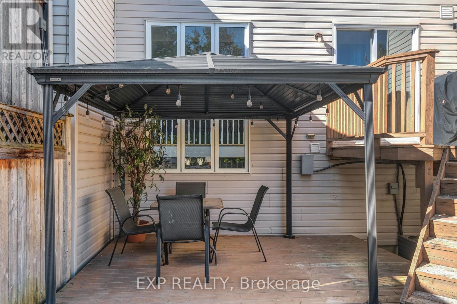 104 Carwood Circle, Ottawa, Ontario  K1K 4V5 - Photo 46 - X12444640