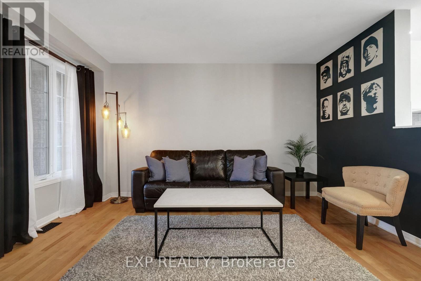 104 Carwood Circle, Ottawa, Ontario  K1K 4V5 - Photo 8 - X12444640